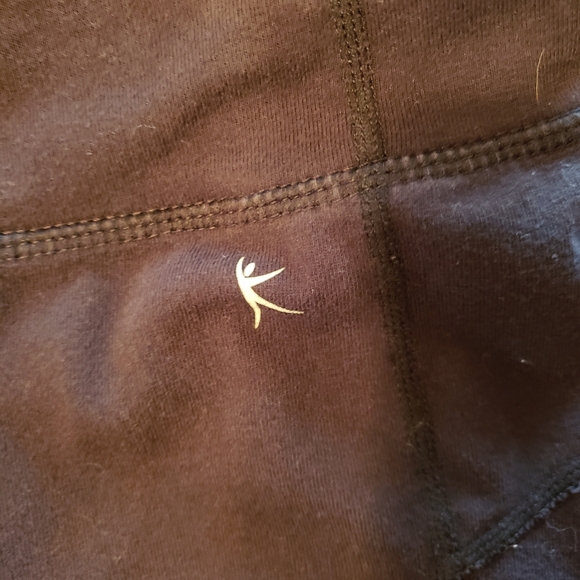 Danskin NOW Fitted Cropped Leggings - Picture 3 of 6